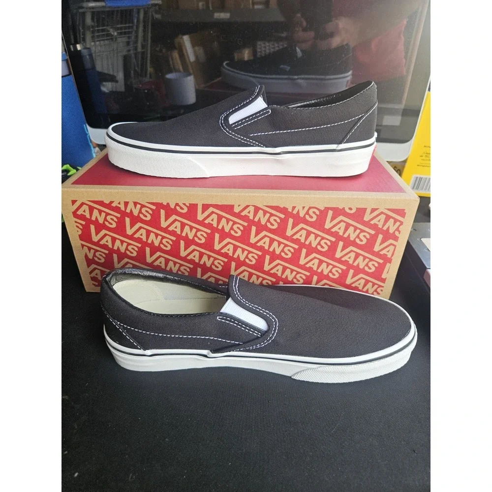 Vans Classic Slip-On Black White Canvas Shoes Men's 6 Women's 7.5 VN000EYEBLK